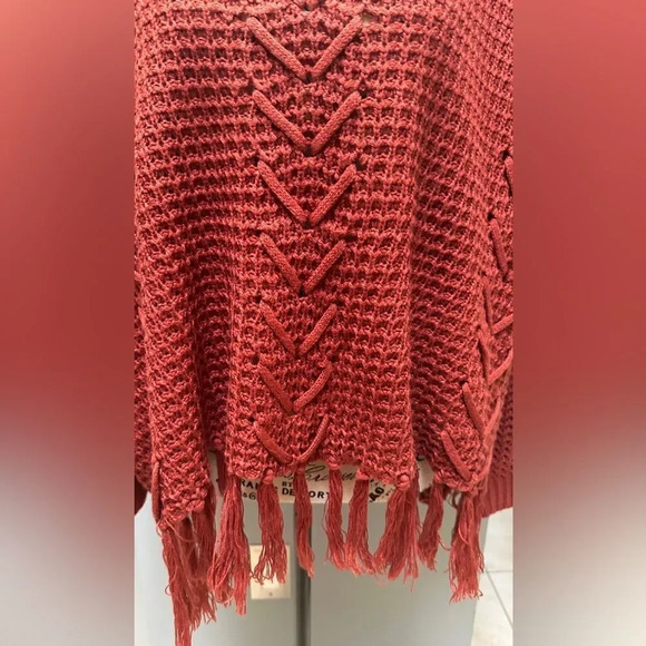 Vine & Love women’s burnt orange tassel sweater size medium - Picture 5 of 5